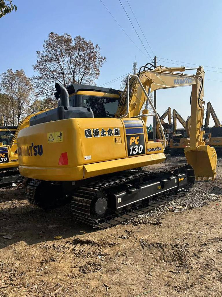 KOMATSU PC 130-8 - Escavadora de rastos: foto 2 KOMATSU PC 130-8 - Escavadora de rastos: foto 2