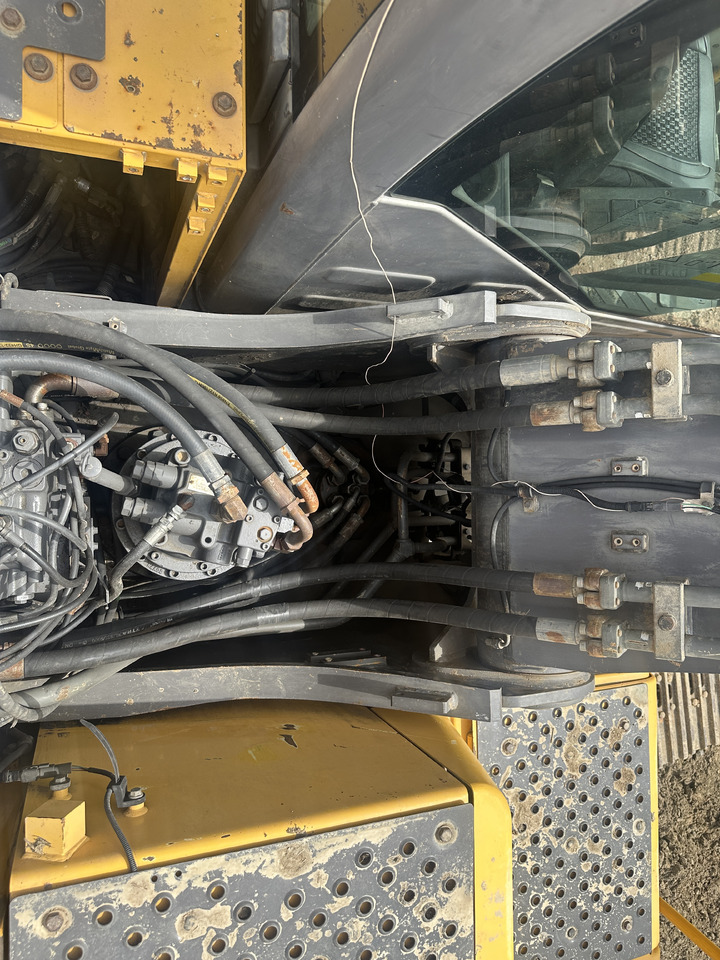 VOLVO EC220D - Escavadora de rastos: foto 4 VOLVO EC220D - Escavadora de rastos: foto 4