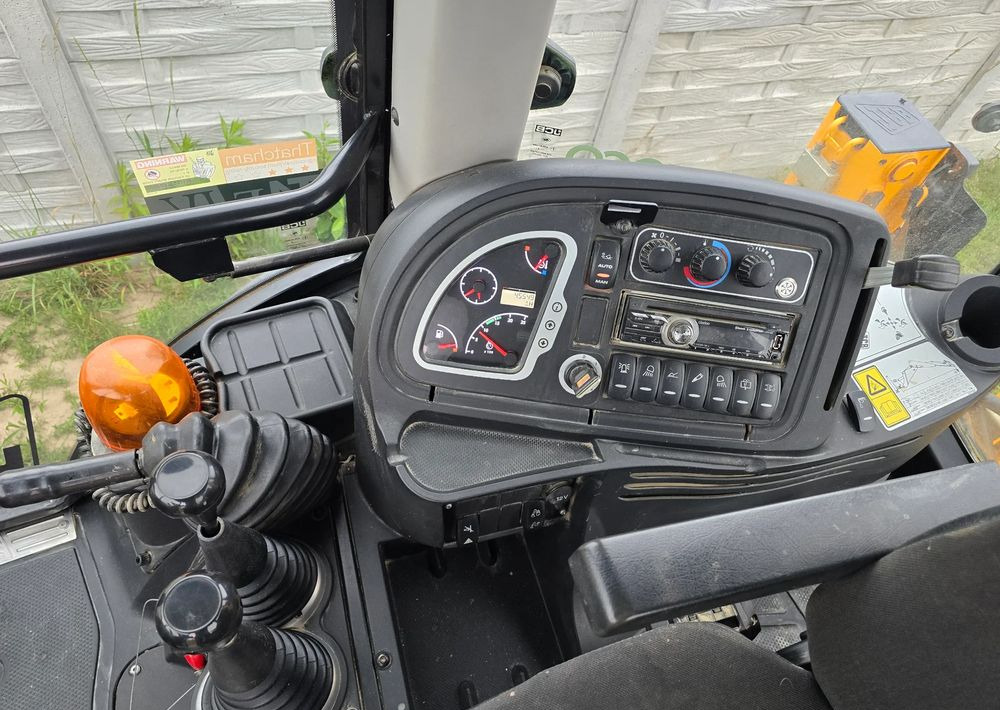 JCB - Retroescavadeira: foto 4 JCB - Retroescavadeira: foto 4