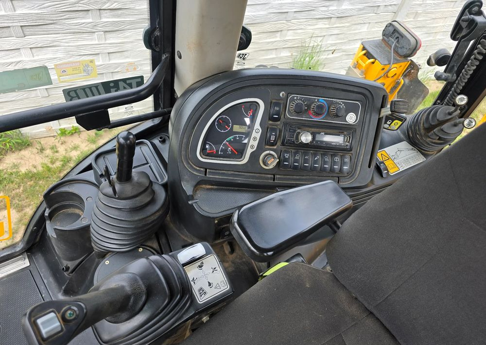 JCB - Retroescavadeira: foto 4 JCB - Retroescavadeira: foto 4