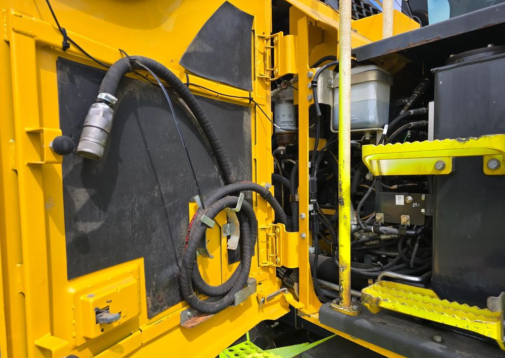 Komatsu - Escavadeira de rodas: foto 5 Komatsu - Escavadeira de rodas: foto 5