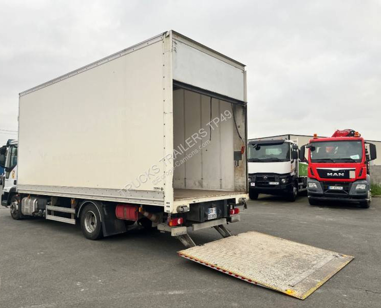 Iveco Eurocargo 100 E 19 - Caminhão furgão: foto 4 Iveco Eurocargo 100 E 19 - Caminhão furgão: foto 4