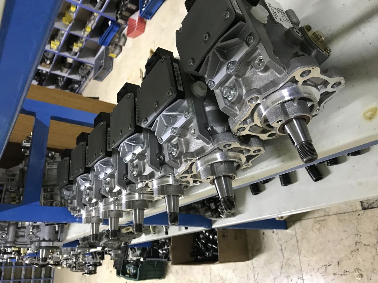 Bosch 2018 51111037590 MAN Hİ-EX - Bomba de combustivel de Caminhão: foto 2 Bosch 2018 51111037590 MAN Hİ-EX - Bomba de combustivel de Caminhão: foto 2