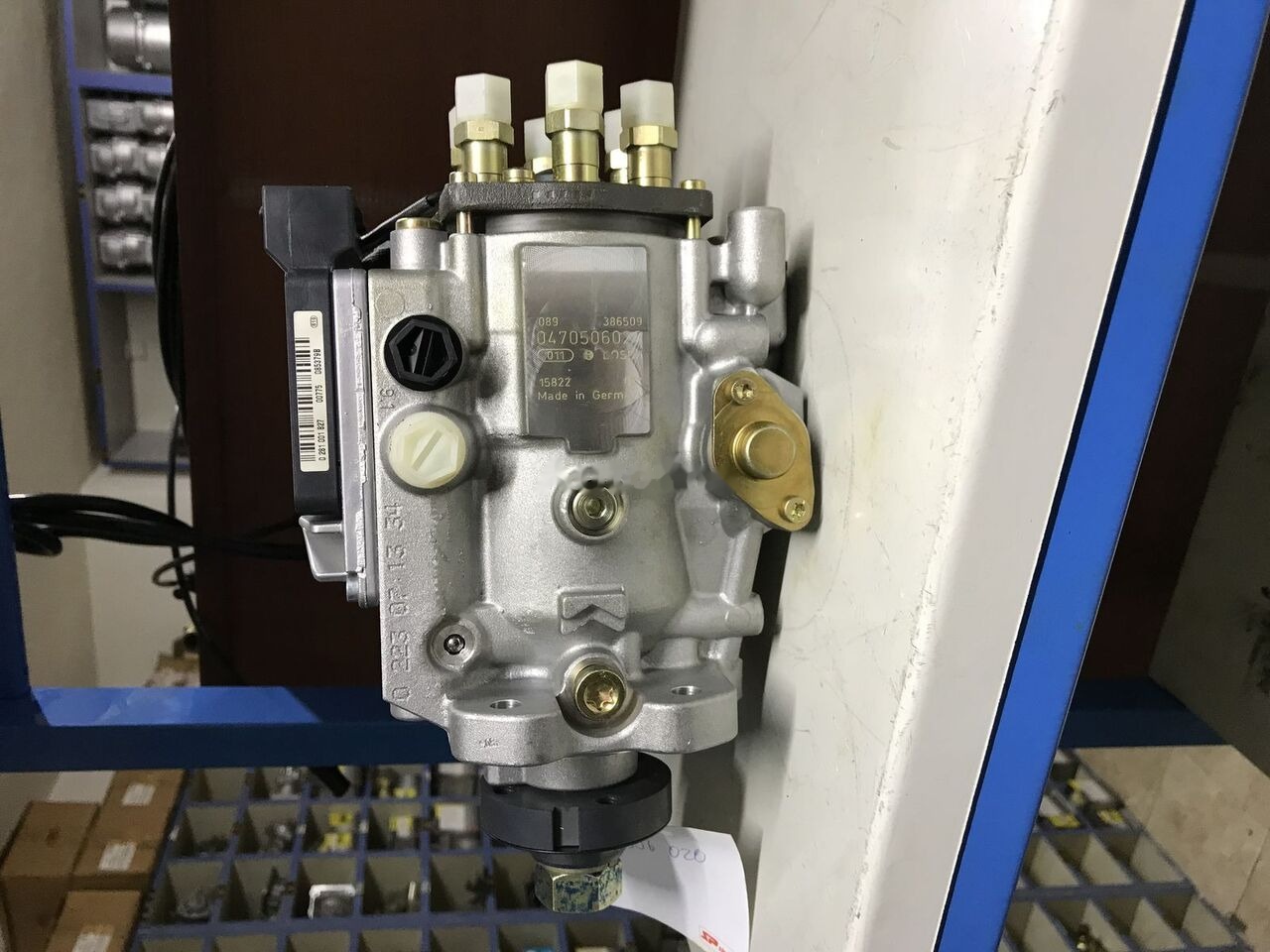 Bosch 2018 51965010612 MAN - Bomba de combustivel de Caminhão: foto 1 Bosch 2018 51965010612 MAN - Bomba de combustivel de Caminhão: foto 1