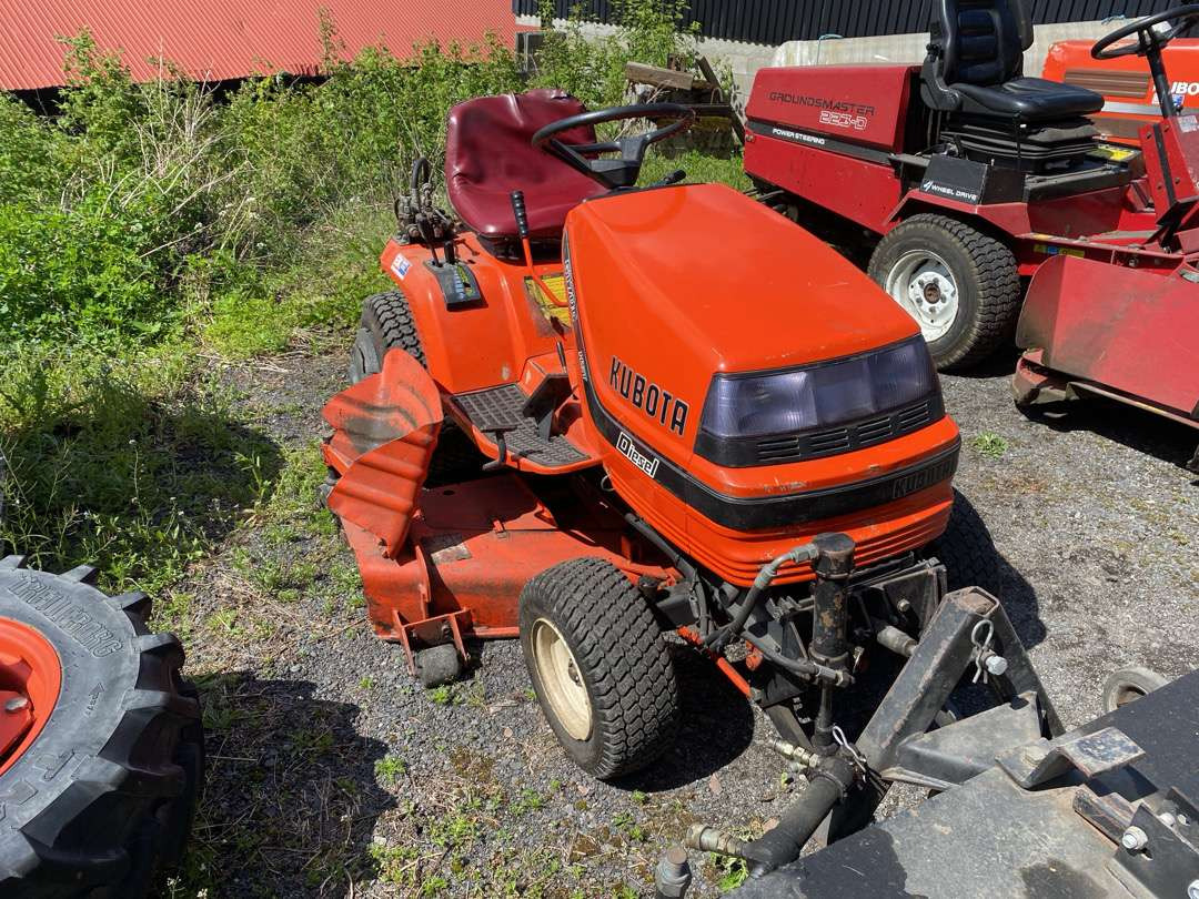 2000 Kubota G1700//Sitteklipper med feier og oppsamler - Cortador de grama: foto 4 2000 Kubota G1700//Sitteklipper med feier og oppsamler - Cortador de grama: foto 4