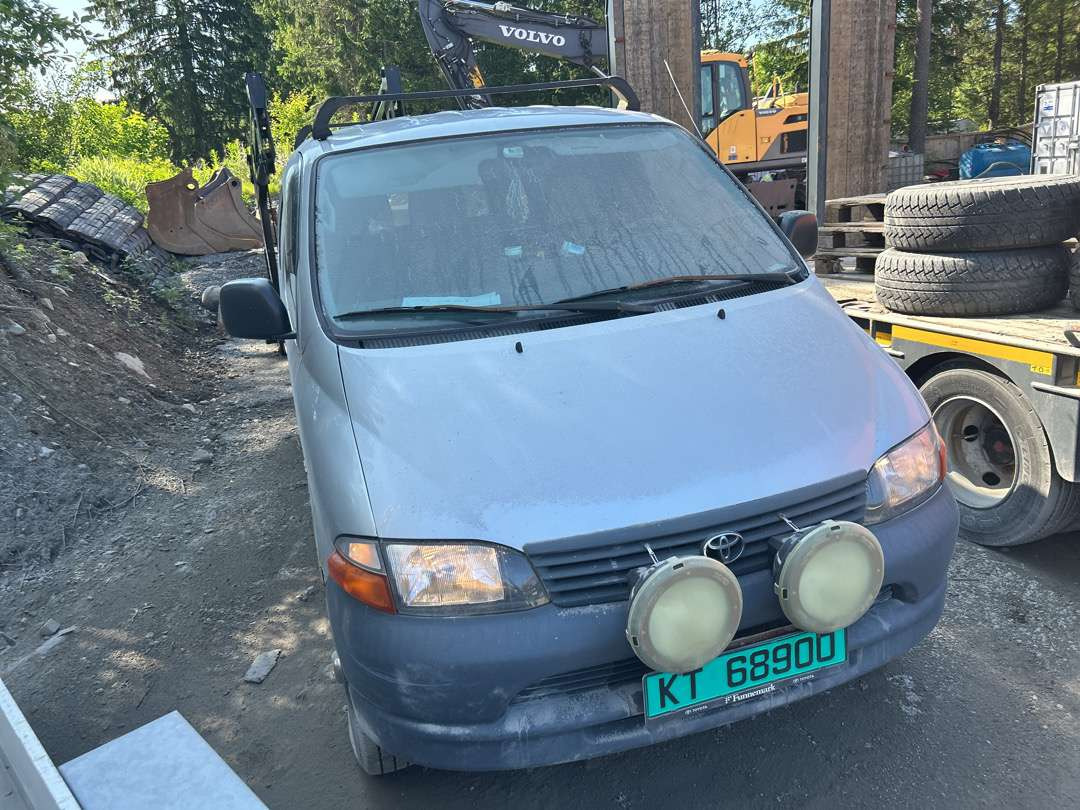 2005 Varebil TOYOTA HIACE 4WD EU-Godkjent - Furgão: foto 2 2005 Varebil TOYOTA HIACE 4WD EU-Godkjent - Furgão: foto 2