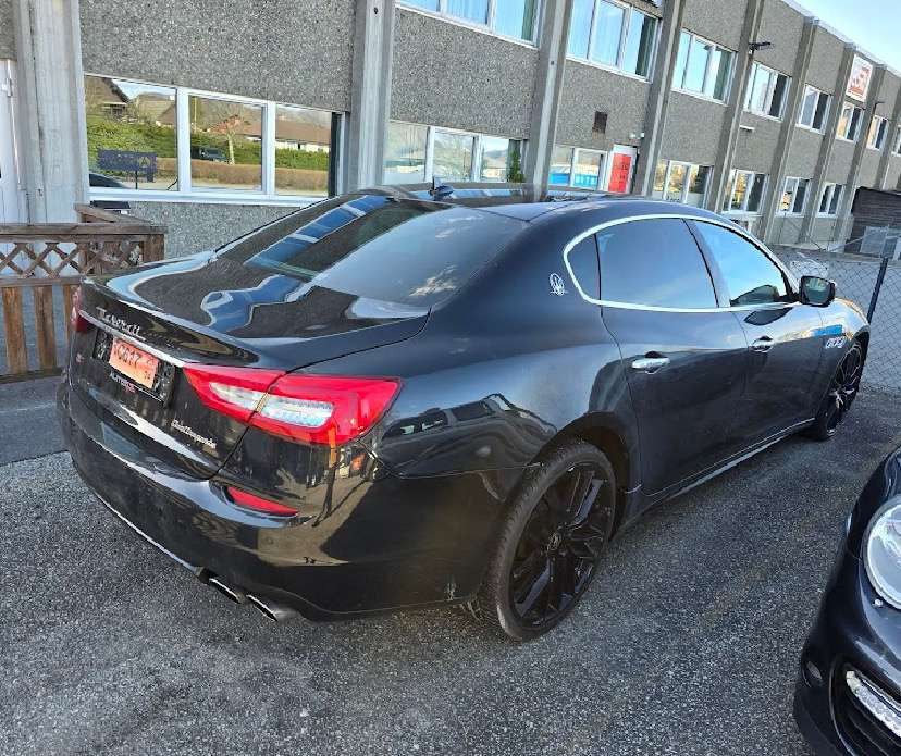 2014 Maserati Quattroporte S Q4 3.0L twin-turbo V6 // 411 hk // AWD // Automat - Sedã: foto 4 2014 Maserati Quattroporte S Q4 3.0L twin-turbo V6 // 411 hk // AWD // Automat - Sedã: foto 4