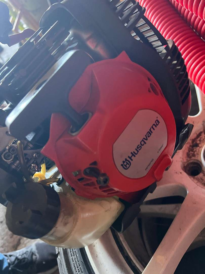 Husqvarna kantklipper repobjekt - Cortador de grama: foto 3 Husqvarna kantklipper repobjekt - Cortador de grama: foto 3