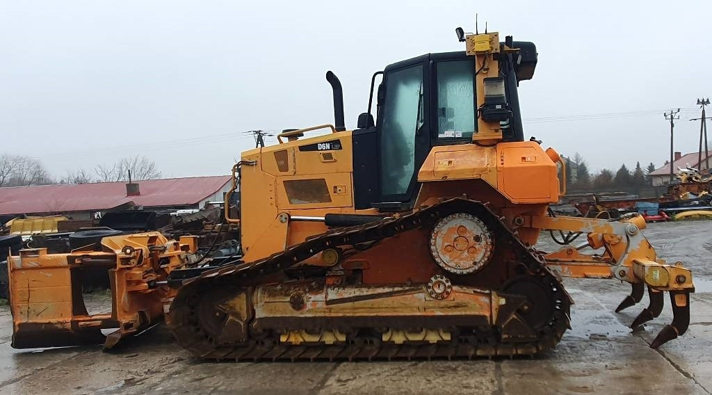 CAT D 6 N LGP - Buldôzer: foto 2 CAT D 6 N LGP - Buldôzer: foto 2