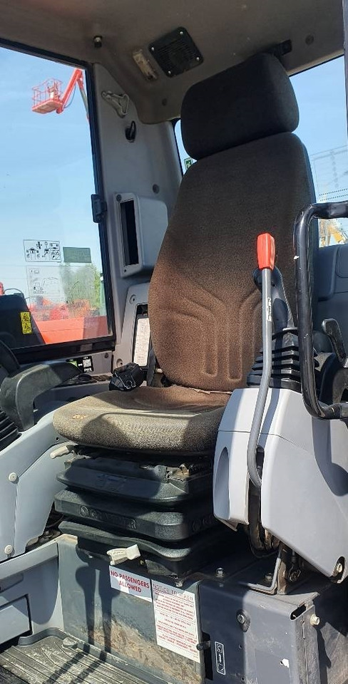 Mini escavadeira Kubota KX 080-4: foto 7