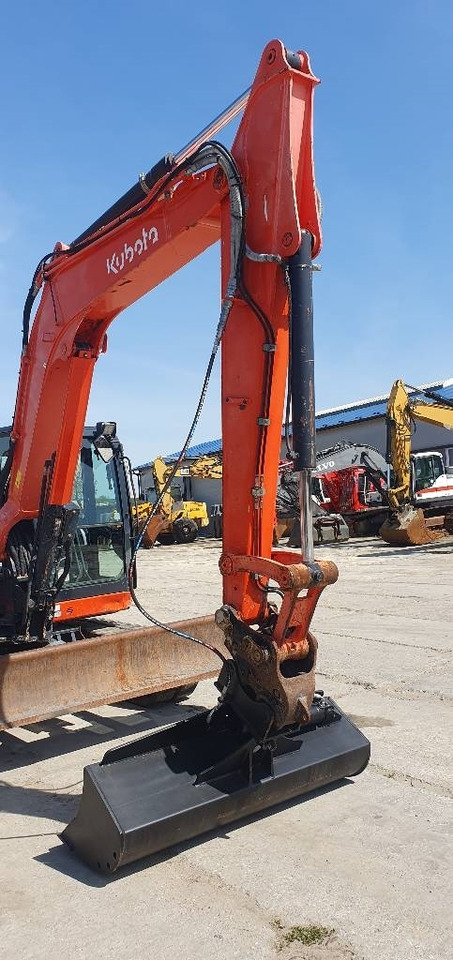 Mini escavadeira Kubota KX 080-4: foto 17