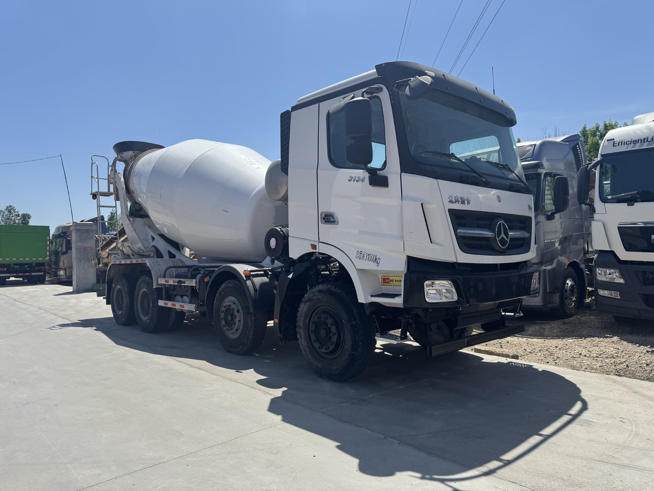 BEIFANG MERCEDES-BENZ - Caminhão betoneira: foto 1 BEIFANG MERCEDES-BENZ - Caminhão betoneira: foto 1