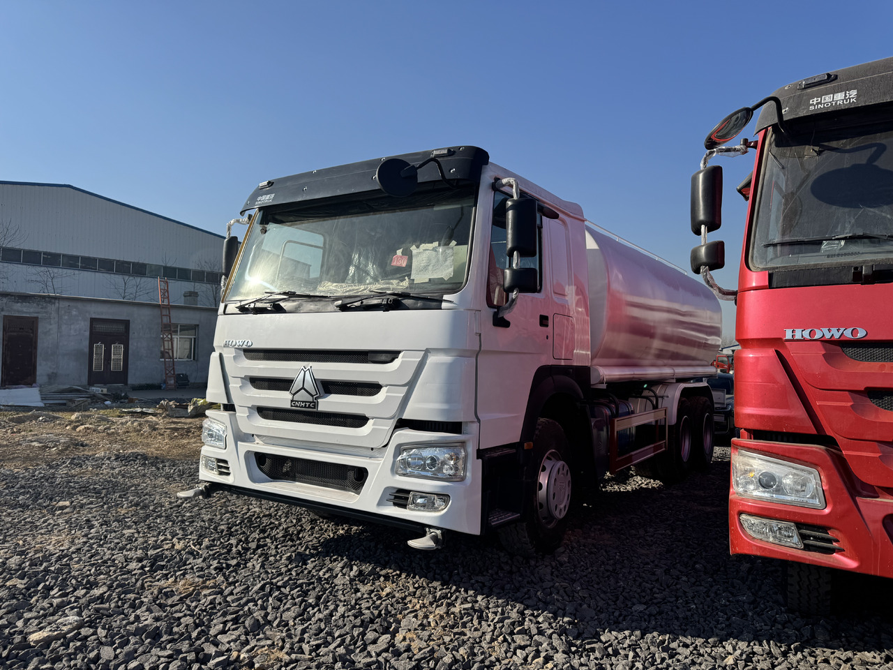 HOWO - Caminhão tanque: foto 4 HOWO - Caminhão tanque: foto 4