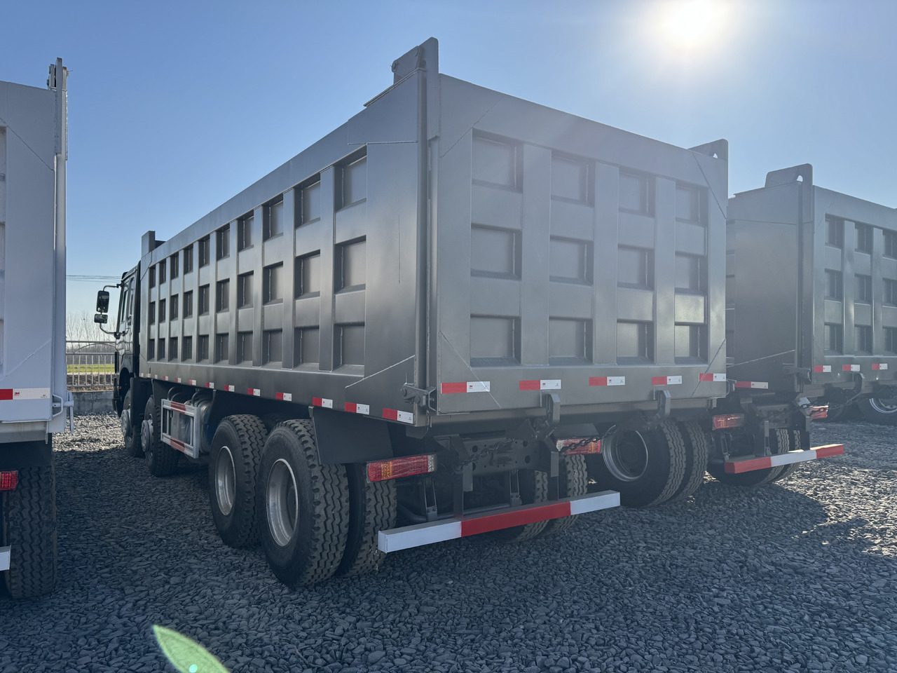 HOWO - Caminhão basculante: foto 4 HOWO - Caminhão basculante: foto 4