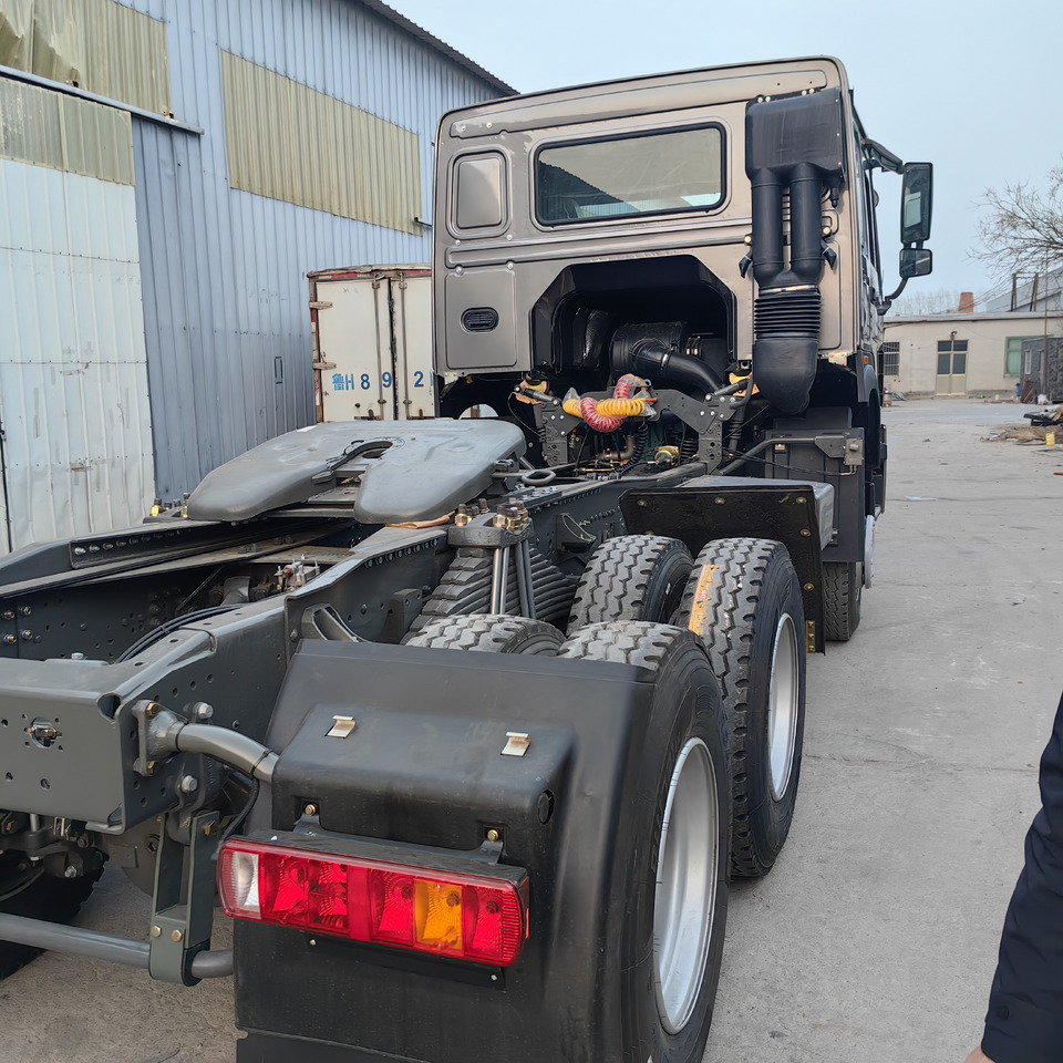 SINOTRUCK HOWO - Tractor: foto 5 SINOTRUCK HOWO - Tractor: foto 5