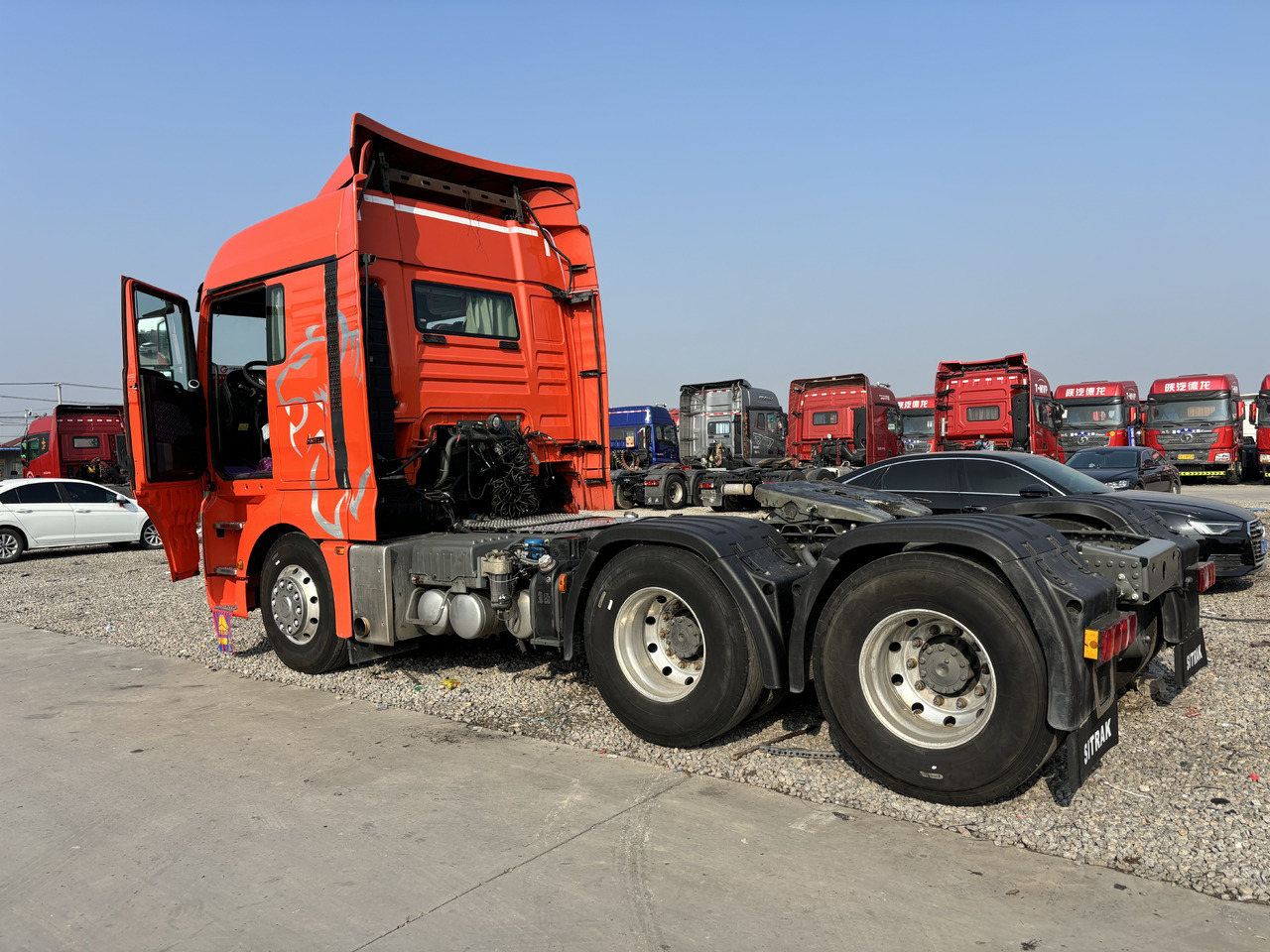 Tractor SITRAK HOWO G7: foto 6