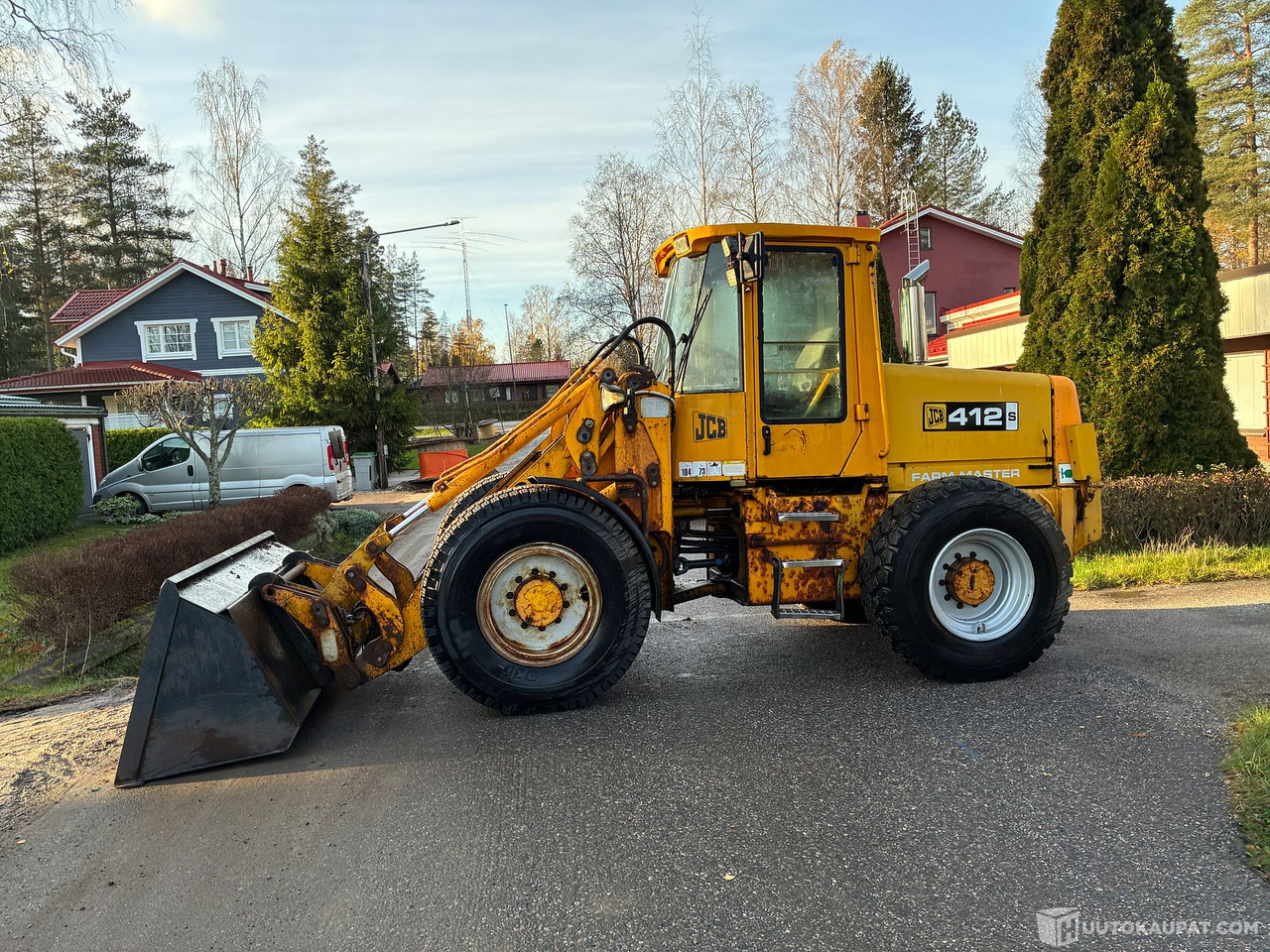 JCB 412, 1999 Pyöräkuormaaja + 3 kauhaa yms, Tuusula - Carregadeira de rodas: foto 2 JCB 412, 1999 Pyöräkuormaaja + 3 kauhaa yms, Tuusula - Carregadeira de rodas: foto 2