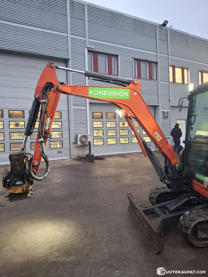 Kubota excavator KX030-4, yr 2018, 3,582 h, Espoo - Mini escavadeira: foto 4 Kubota excavator KX030-4, yr 2018, 3,582 h, Espoo - Mini escavadeira: foto 4