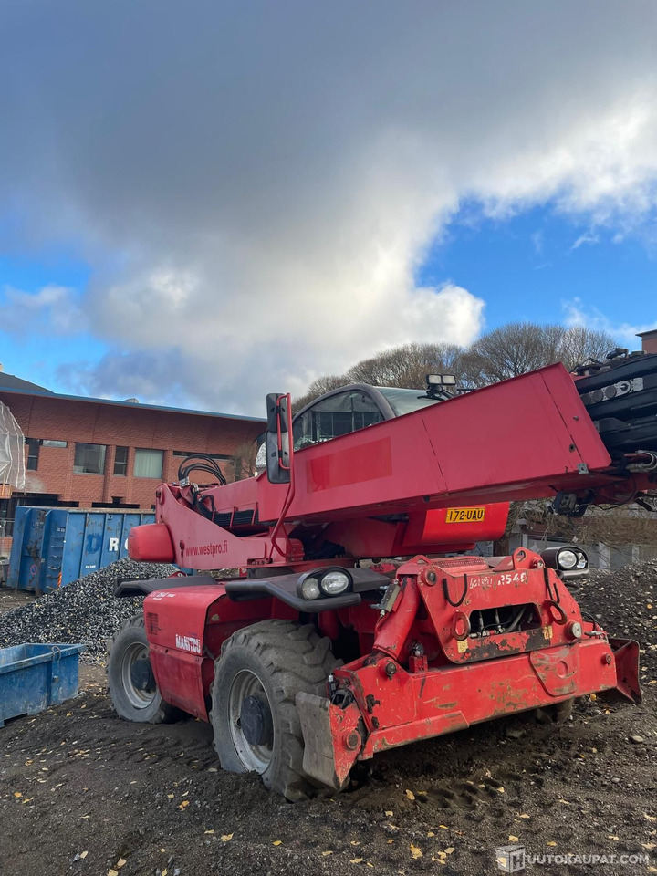 Kurottaja Manitou MRT 2540, 2007, Tampere, Tampere - Empilhador telescópico: foto 1 Kurottaja Manitou MRT 2540, 2007, Tampere, Tampere - Empilhador telescópico: foto 1