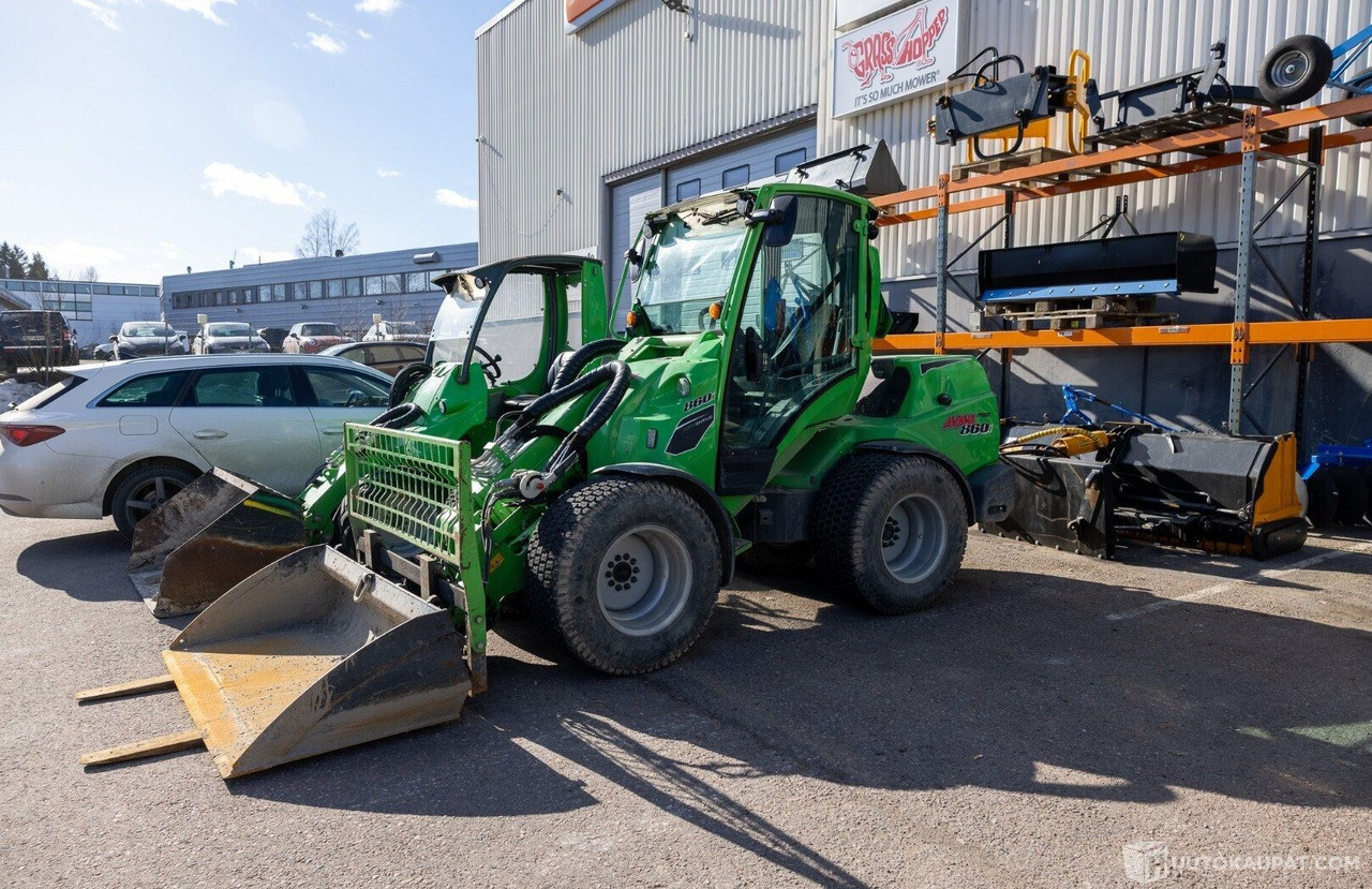 Avant 860 GT-ohjaamolla, 2022, Diesel, 1 000 h, Helsinki - Máquina agrícola: foto 1 Avant 860 GT-ohjaamolla, 2022, Diesel, 1 000 h, Helsinki - Máquina agrícola: foto 1