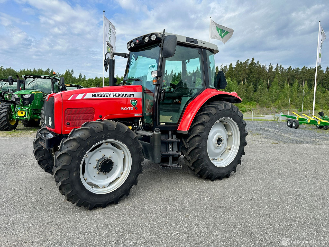 Massey Ferguson 5445, 2006, 4.4 l, 1 350 h, Lempäälä - Máquina agrícola: foto 1 Massey Ferguson 5445, 2006, 4.4 l, 1 350 h, Lempäälä - Máquina agrícola: foto 1