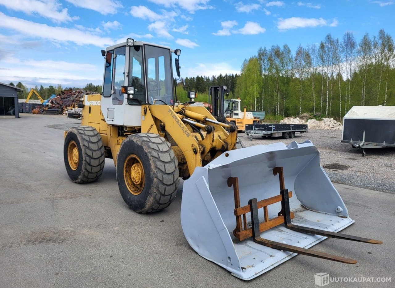 Fiat-Allis FR10B, 1991, Diesel, 7 254 h Pyöräkuormaaja, Virrat - Máquina de construção: foto 4 Fiat-Allis FR10B, 1991, Diesel, 7 254 h Pyöräkuormaaja, Virrat - Máquina de construção: foto 4
