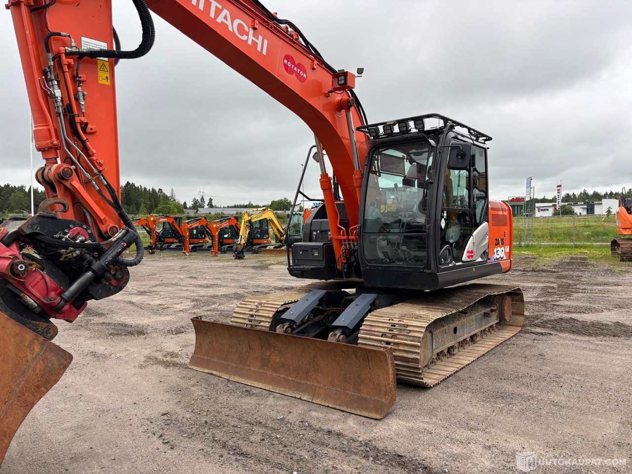 Hitachi ZX130-6, 2017, Lieto - Máquina de construção: foto 3 Hitachi ZX130-6, 2017, Lieto - Máquina de construção: foto 3