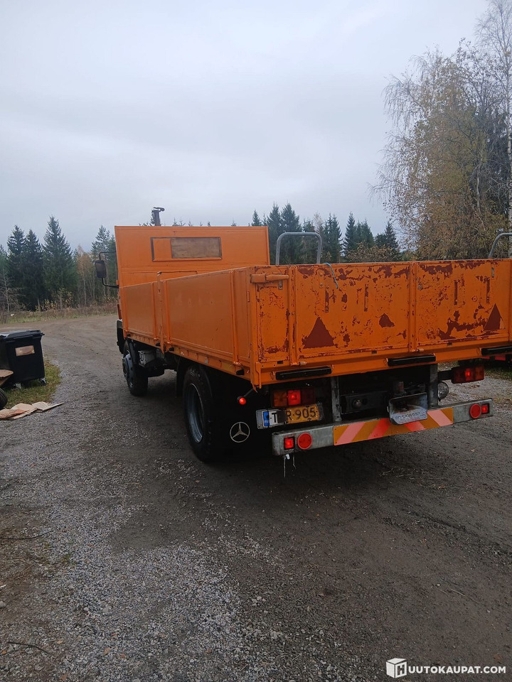 Mercedes-Benz 1114, 1992, Rautalampi - Camião de caixa aberta/ Plataforma: foto 3 Mercedes-Benz 1114, 1992, Rautalampi - Camião de caixa aberta/ Plataforma: foto 3