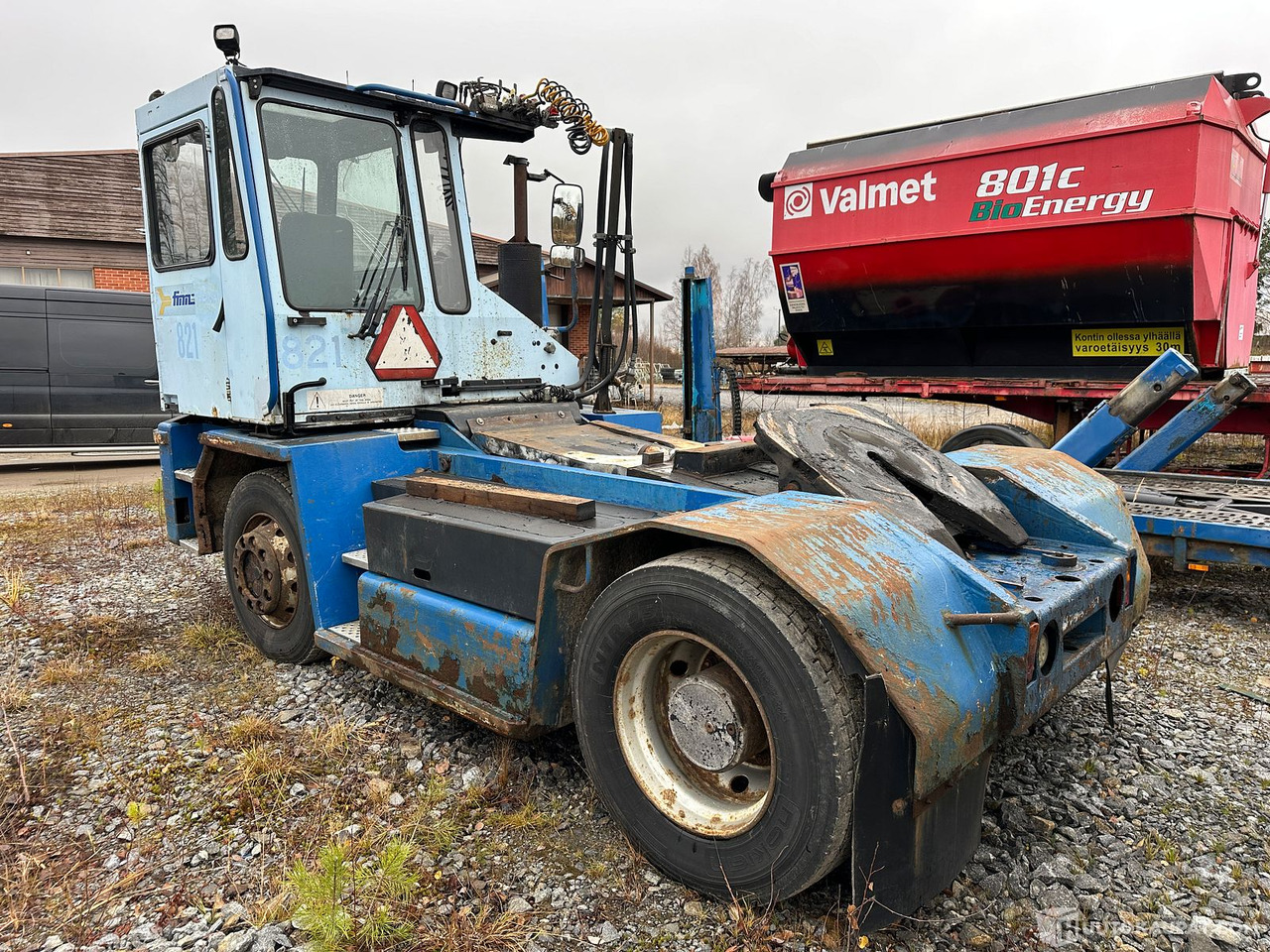 Sisu 4X4 Vetomestari terminaalitraktori, Kurikka - Tractor de terminal: foto 2 Sisu 4X4 Vetomestari terminaalitraktori, Kurikka - Tractor de terminal: foto 2