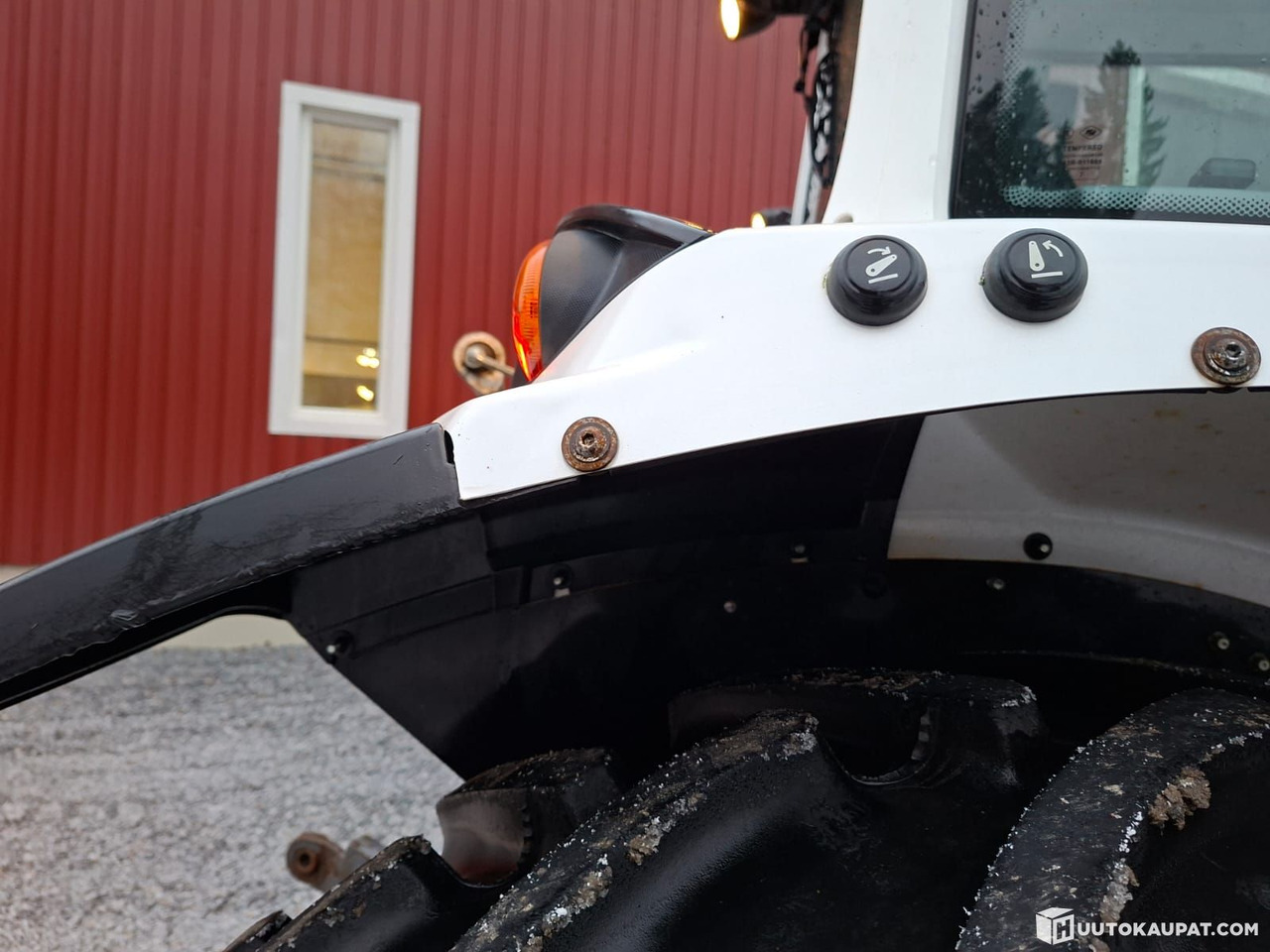 Valtra A104 with front loader, only 780 h, 2018, Kurikka - Trator: foto 5 Valtra A104 with front loader, only 780 h, 2018, Kurikka - Trator: foto 5
