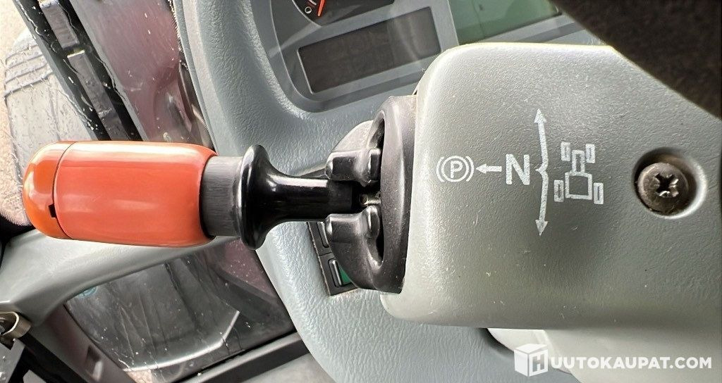 Valtra N121 Advance with front loader, 2007, 9,900 h, Ylivieska - Trator: foto 5 Valtra N121 Advance with front loader, 2007, 9,900 h, Ylivieska - Trator: foto 5