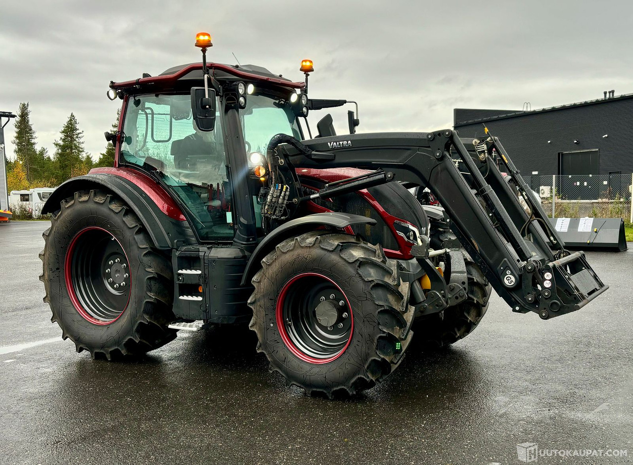 Valtra N175 traktori, 2024, vain 360h!! MTK25, Kempele - Trator: foto 1 Valtra N175 traktori, 2024, vain 360h!! MTK25, Kempele - Trator: foto 1