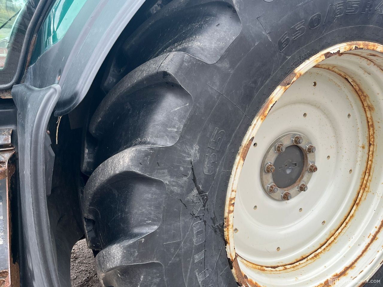 Trator Valtra T234 Versu, traktori etunostolaitteella ja taakseajolaitteilla, 2015, Vantaa: foto 14