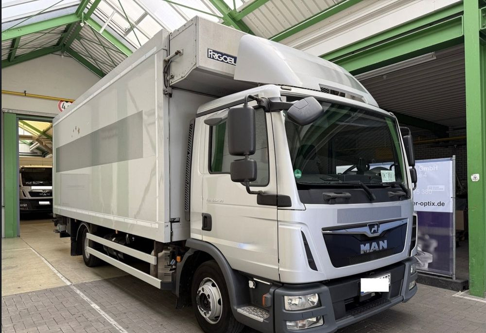 MAN TGL 12.250 6.3m AUTOMAT KLIMA z Niemiec ESP EURO 6 / 4.3 rozstaw / Chlodnia FRIGOBLOCK / TOP STAN / okazja nauka jazdy MOŻLIWOŚĆ DOSTOSOWANIA 12t - Caminhão frigorífico: foto 1 MAN TGL 12.250 6.3m AUTOMAT KLIMA z Niemiec ESP EURO 6 / 4.3 rozstaw / Chlodnia FRIGOBLOCK / TOP STAN / okazja nauka jazdy MOŻLIWOŚĆ DOSTOSOWANIA 12t - Caminhão frigorífico: foto 1