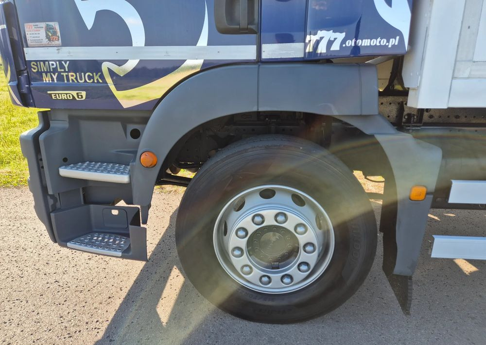 Caminhão frigorífico MAN TGM 18.250 Carrier 1950 D/E z Holandii / TOP STAN / 7.5m / 18 palet / winda + drzwi boczne / OKAZJA: foto 17 Caminhão frigorífico MAN TGM 18.250 Carrier 1950 D/E z Holandii / TOP STAN / 7.5m / 18 palet / winda + drzwi boczne / OKAZJA: foto 17