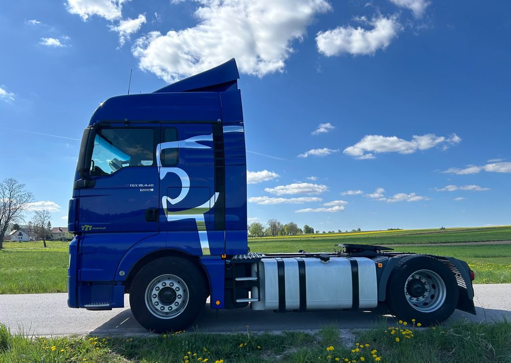 MAN TGS 18.440 NAUKA JAZDY ELKA AUTOMAT 4x2 STANDARD 315/70r22.5 SUPER STAN TGX 470 460 420 430 500 510 400 360 410 - Tractor: foto 1 MAN TGS 18.440 NAUKA JAZDY ELKA AUTOMAT 4x2 STANDARD 315/70r22.5 SUPER STAN TGX 470 460 420 430 500 510 400 360 410 - Tractor: foto 1