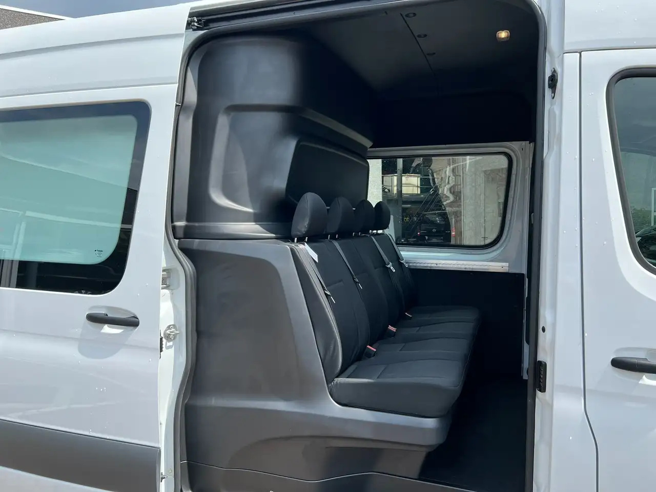Mercedes-Benz Sprinter 315 L3H2 (37.500€ex) 3.5T SLEEP | DUB CAB 7PL - Carrinha cabine dupla: foto 4 Mercedes-Benz Sprinter 315 L3H2 (37.500€ex) 3.5T SLEEP | DUB CAB 7PL - Carrinha cabine dupla: foto 4