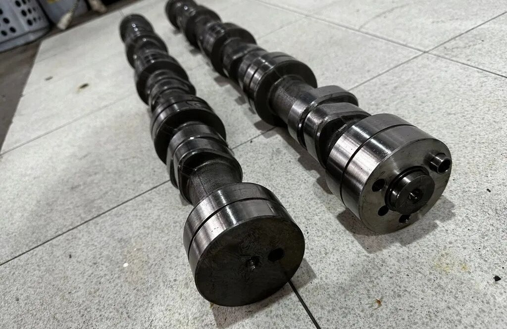 Scania R 730 V8 Scania R 730 V8 truck - Árvore de cames de Caminhão: foto 1 Scania R 730 V8 Scania R 730 V8 truck - Árvore de cames de Caminhão: foto 1