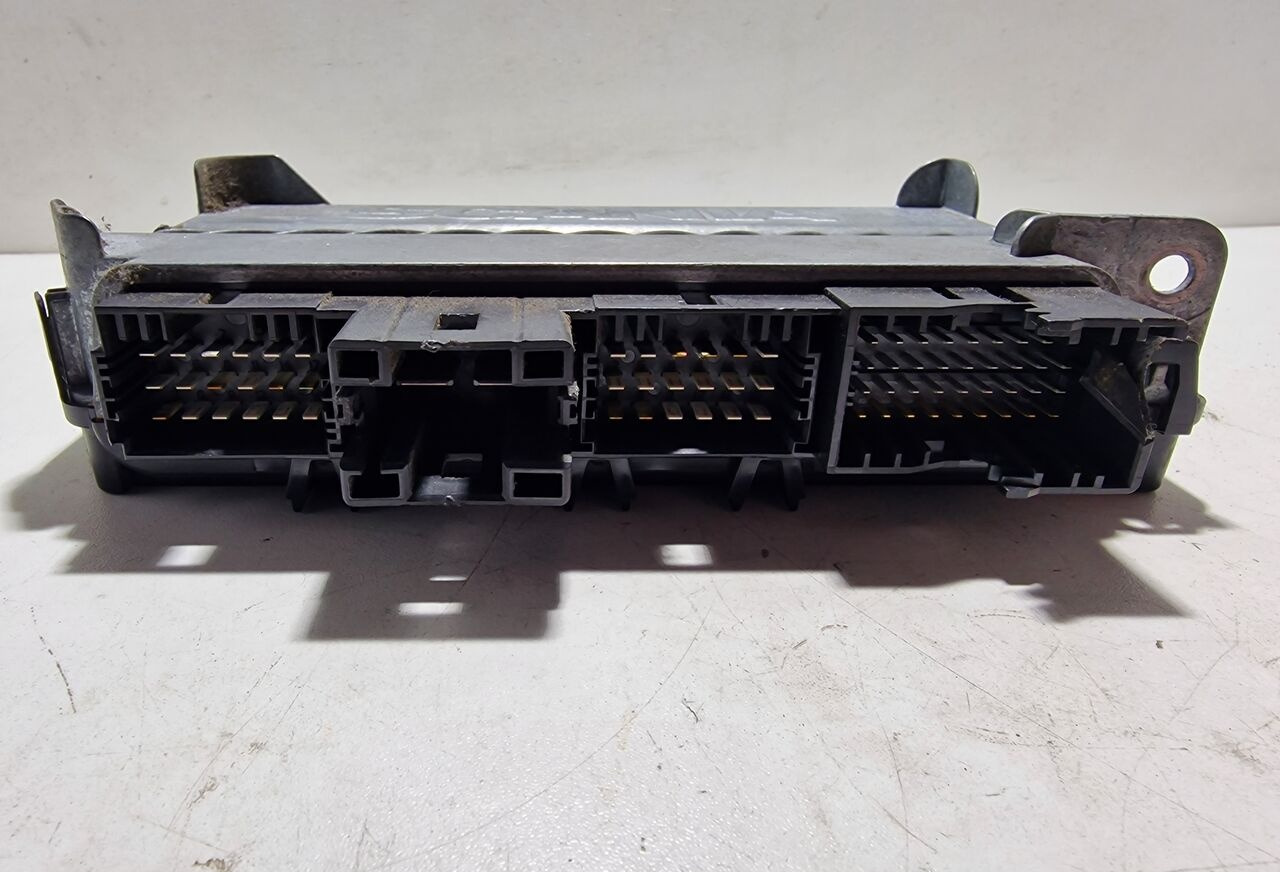 Scania Sterownik Świateł CUV2 R EURO6 2382793 Scania Sterownik Świateł CUV2 Scania R EURO6 2382793 truck - Centralina electrónica de Caminhão: foto 2 Scania Sterownik Świateł CUV2 R EURO6 2382793 Scania Sterownik Świateł CUV2 Scania R EURO6 2382793 truck - Centralina electrónica de Caminhão: foto 2