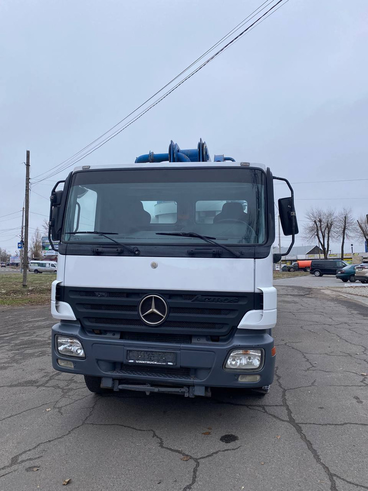 PUTZMEISTER Putzmeister on chassis Mercedes-Benz Actros Putzmeister 42m concrete pump - Autobomba de betão: foto 2 PUTZMEISTER Putzmeister on chassis Mercedes-Benz Actros Putzmeister 42m concrete pump - Autobomba de betão: foto 2