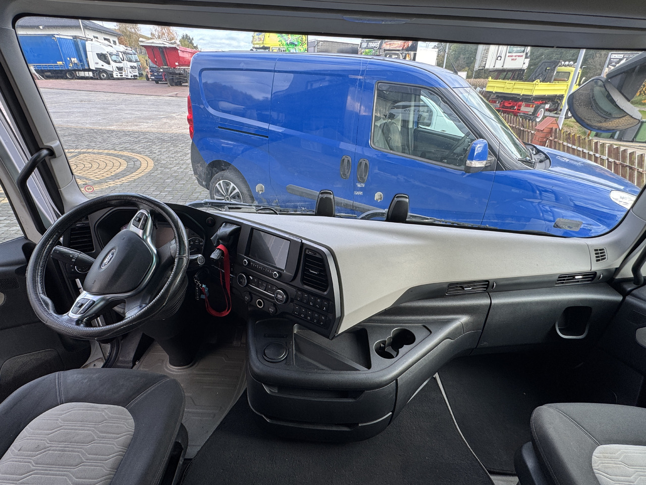 Ford F-Max 500 - Painel de instrumentos: foto 1 Ford F-Max 500 - Painel de instrumentos: foto 1