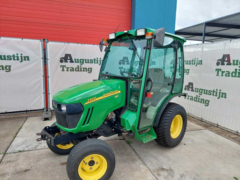 John Deere 2320 - Mini trator: foto 1 John Deere 2320 - Mini trator: foto 1