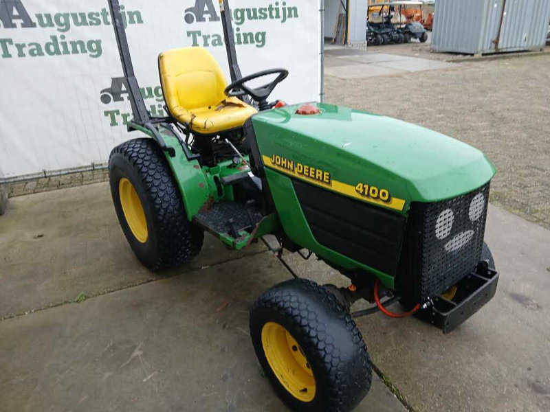 John Deere 4100 - Trator: foto 3 John Deere 4100 - Trator: foto 3