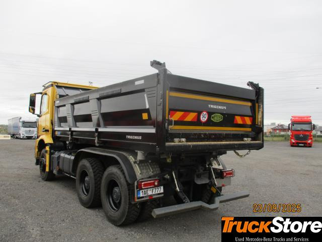 Mercedes-Benz Arocs 3351 K - Caminhão basculante: foto 4 Mercedes-Benz Arocs 3351 K - Caminhão basculante: foto 4
