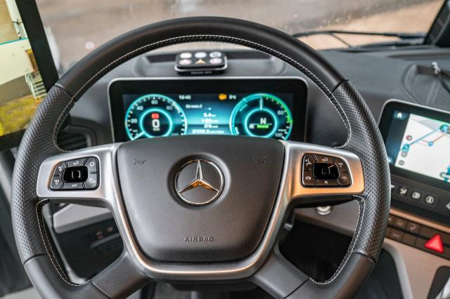 Caminhão frigorífico Mercedes-Benz eActros 300 L: foto 5