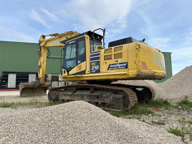 Escavadora de rastos Komatsu PC210LC i: foto 6