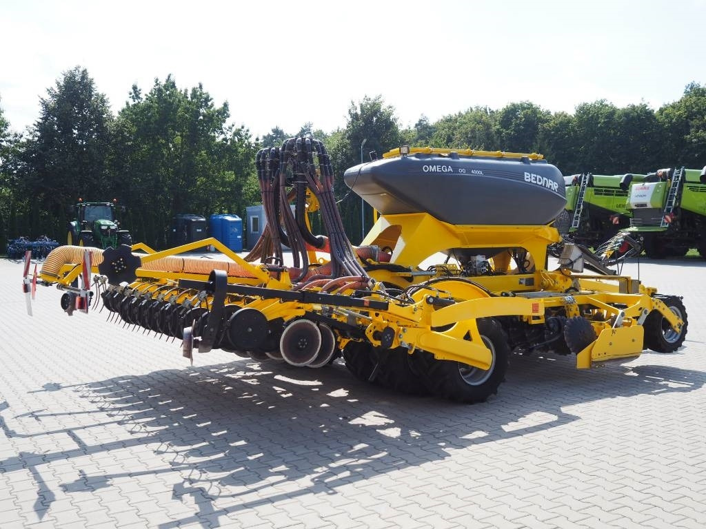 Bednar OMEGA OO 4000L - Semeadora combinada: foto 4 Bednar OMEGA OO 4000L - Semeadora combinada: foto 4