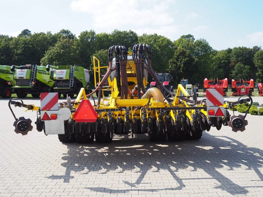 Bednar OMEGA OO 4000L - Semeadora combinada: foto 3 Bednar OMEGA OO 4000L - Semeadora combinada: foto 3