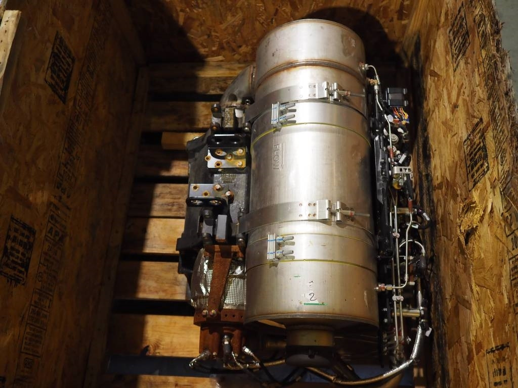 CAT Caterpillar C9.3 - Module AR-Clean Emission / DPF - Motor de Máquina de construção: foto 4 CAT Caterpillar C9.3 - Module AR-Clean Emission / DPF - Motor de Máquina de construção: foto 4