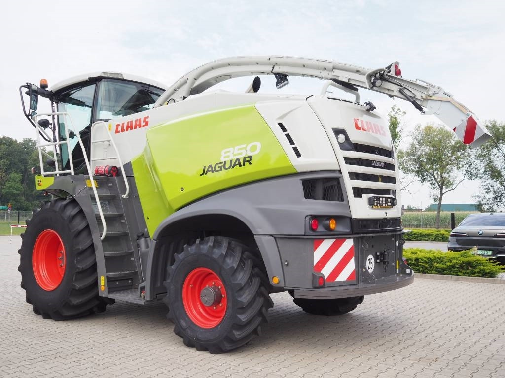 Claas Jaguar 850 4WD - Picadora de forragem automotriz: foto 2 Claas Jaguar 850 4WD - Picadora de forragem automotriz: foto 2